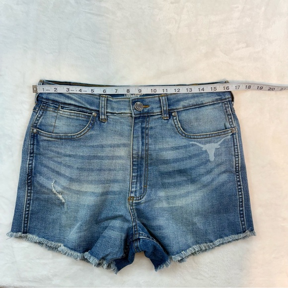 Texas Longhorns Wrangler Denim Blue Jean Cutoff Distressed Shorts Women's Sz 11 - Picture 6 of 11